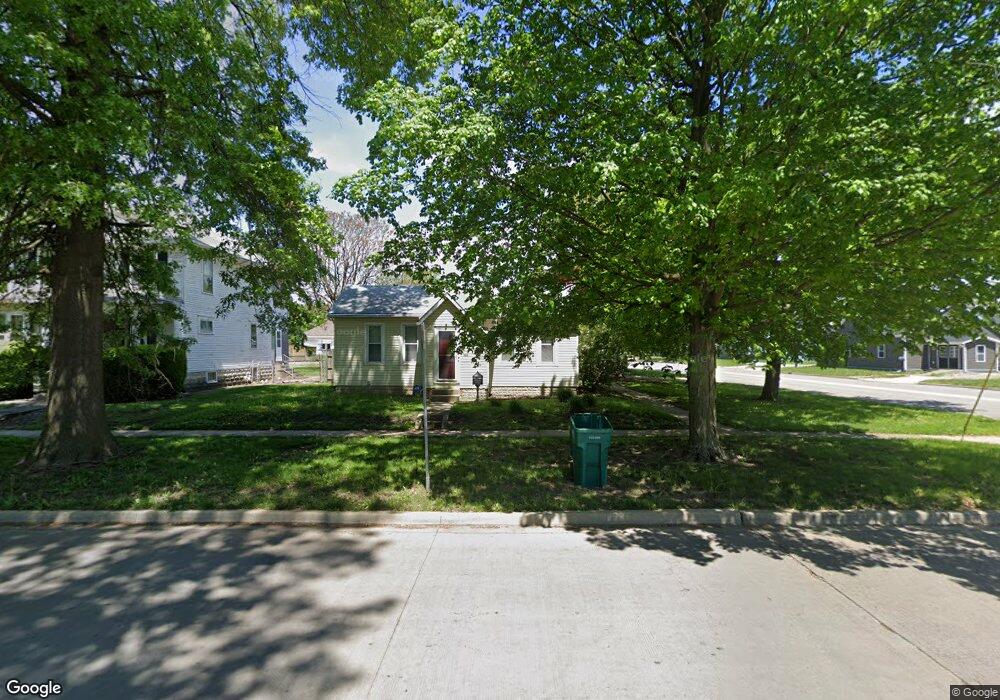 900 Marshall Ave, Mattoon, IL 61938 - photo 1