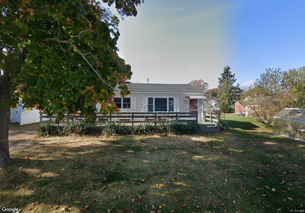 37 Columbus Ave, Old Lyme, CT 06371 - photo 1