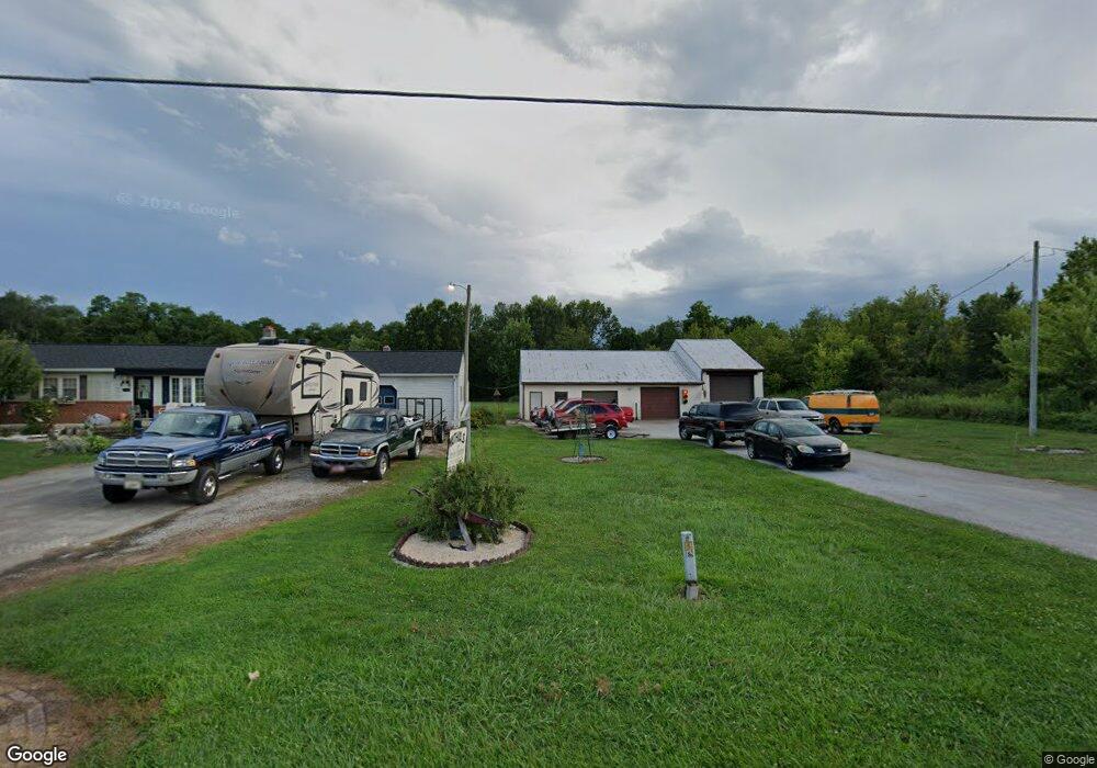 1109 Locust Ln, Littlestown, PA 17340 - photo 1