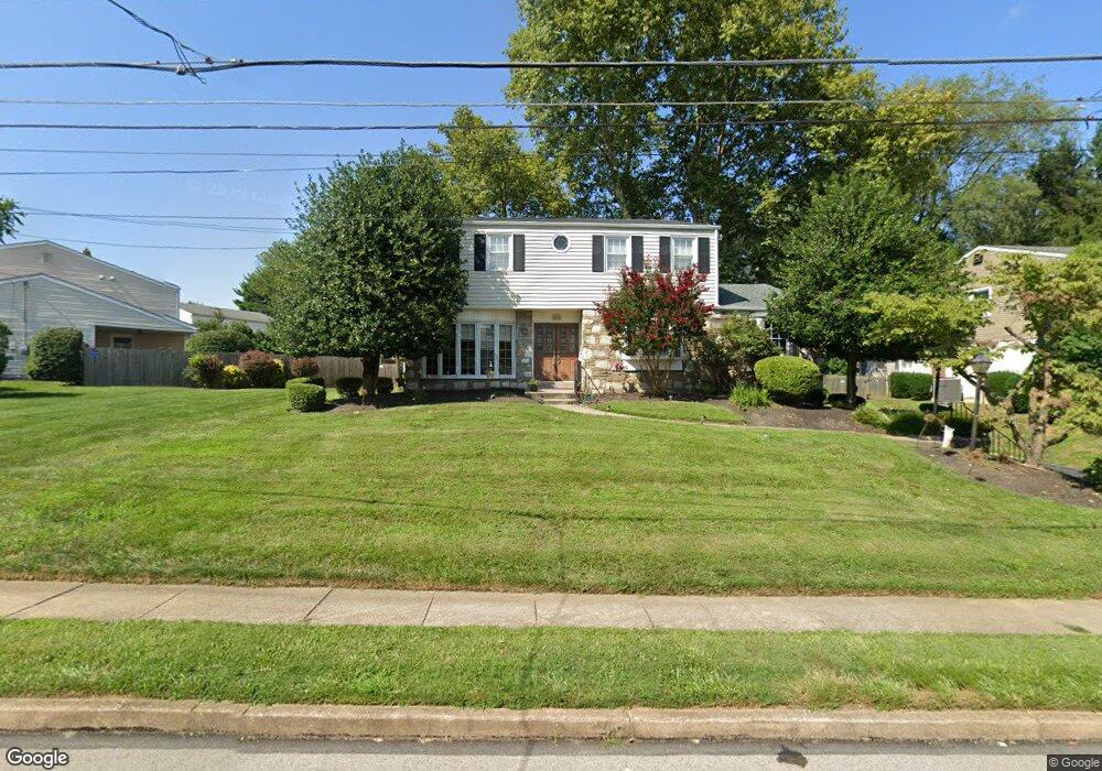 2049 Wisteria Ln, Lafayette Hill, PA 19444 - photo 1