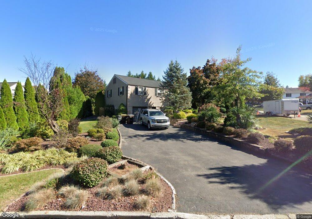 113 Hawthorn Rd, King of Prussia, PA 19406 - photo 1