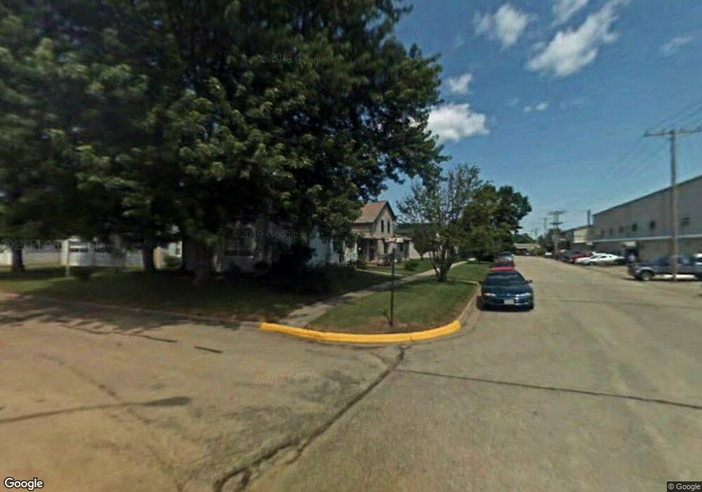 805 2nd Main St, Elroy, WI 53929 - photo 1