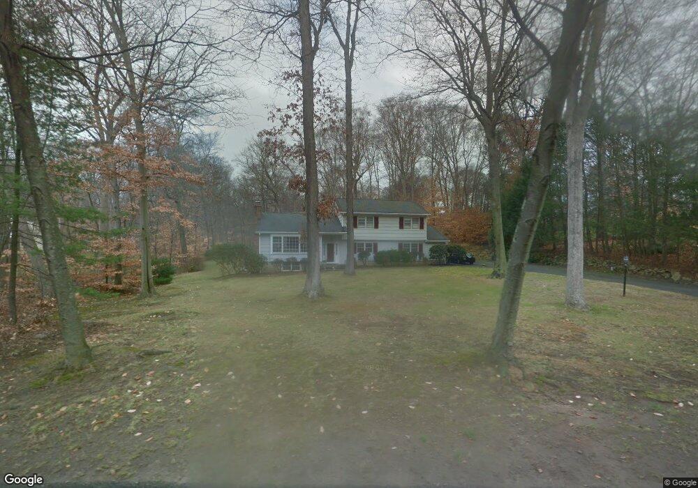 32 Appletree Ln, Norwalk, CT 06850 - photo 1