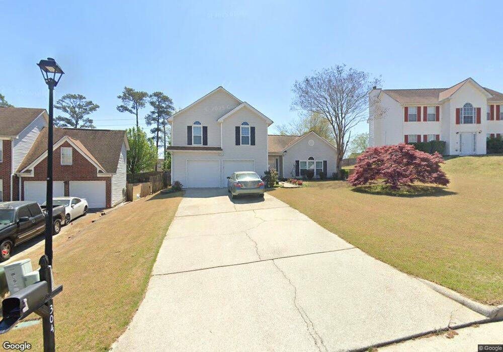 304 Carriage Lake Ln, Stockbridge, GA 30281 - photo 1
