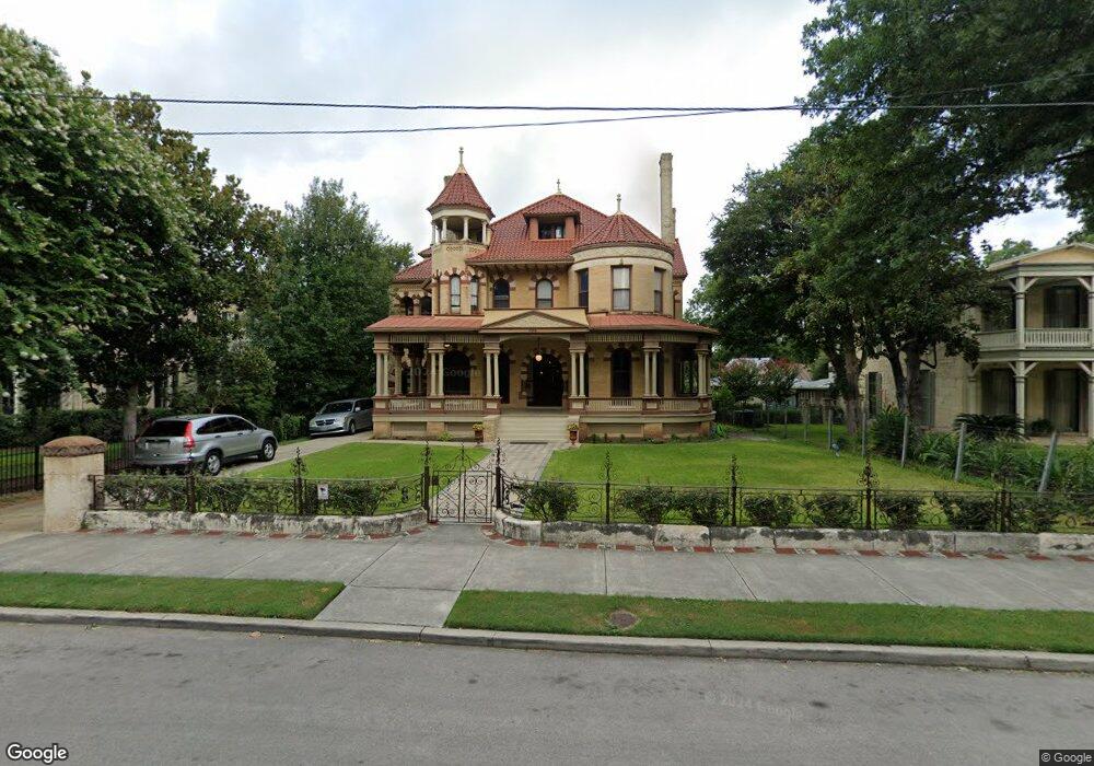 425 King William, San Antonio, TX 78204 - photo 1