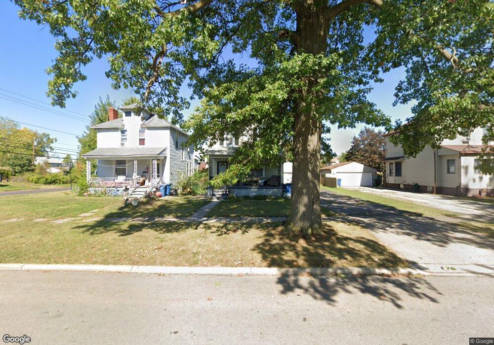 2305 E 30th St, Lorain, OH 44055 - photo 1