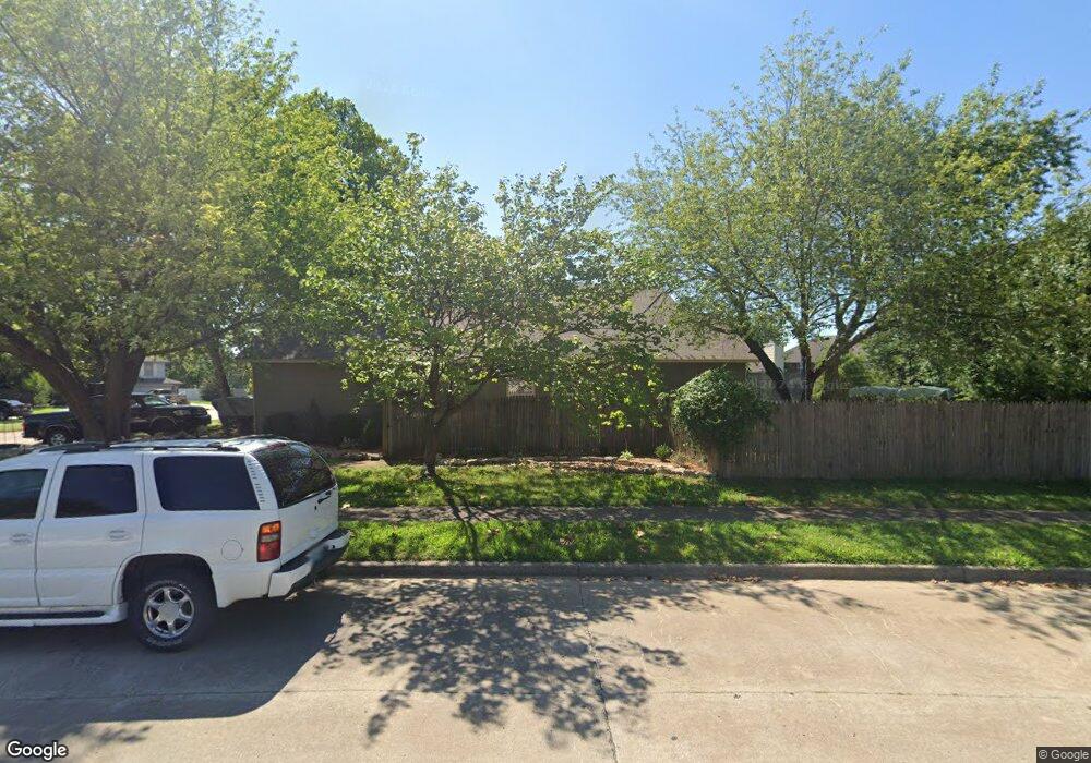 4200 S Chestnut Ct, Broken Arrow, OK 74011 - photo 1