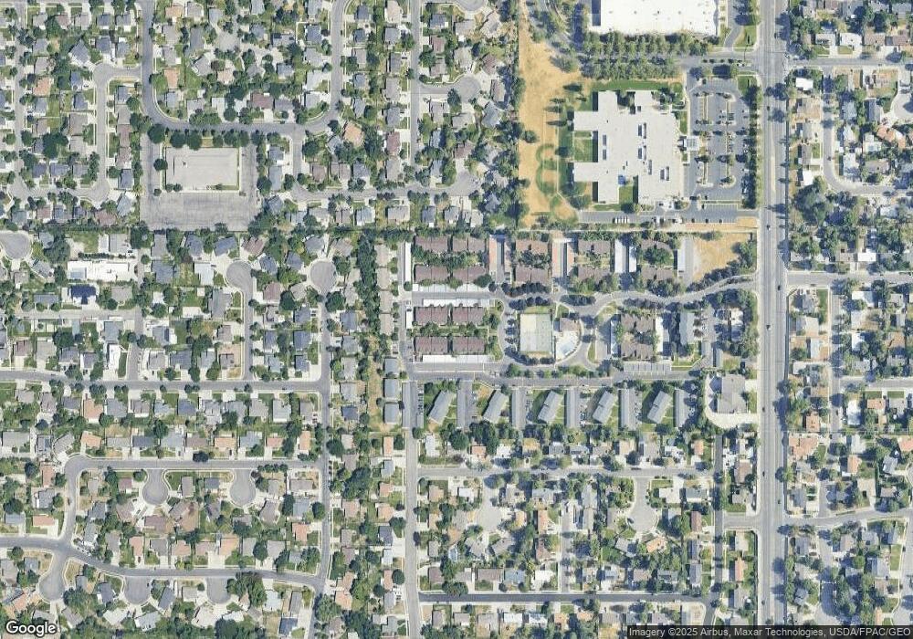 8135 Cottonwood Hills Cir, Sandy, UT 84094 - photo 1