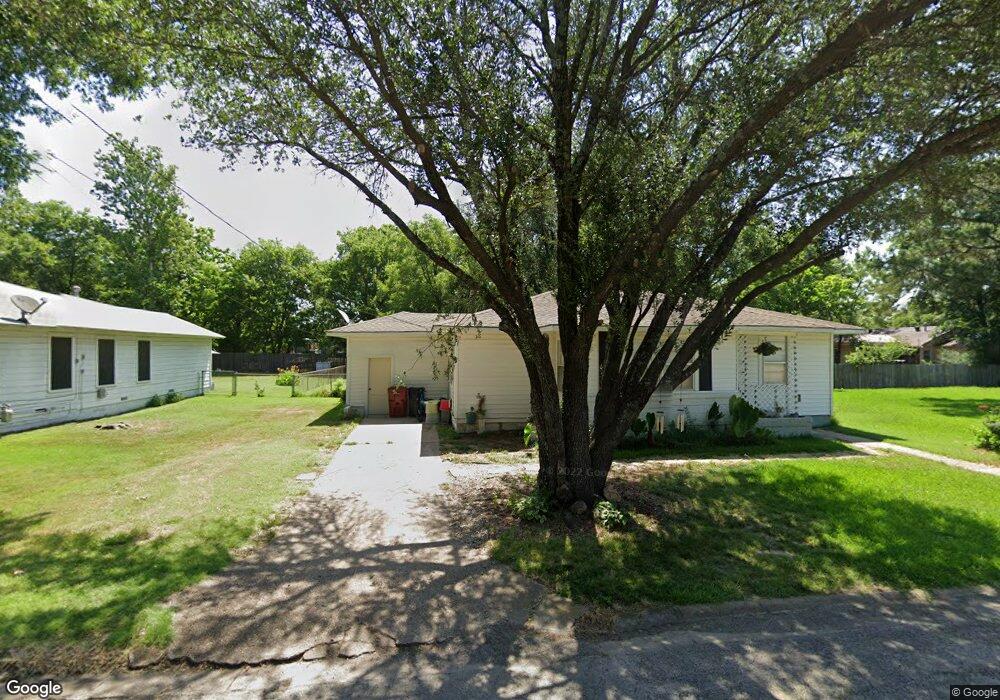 2004 N Main St, Bonham, TX 75418 - photo 1