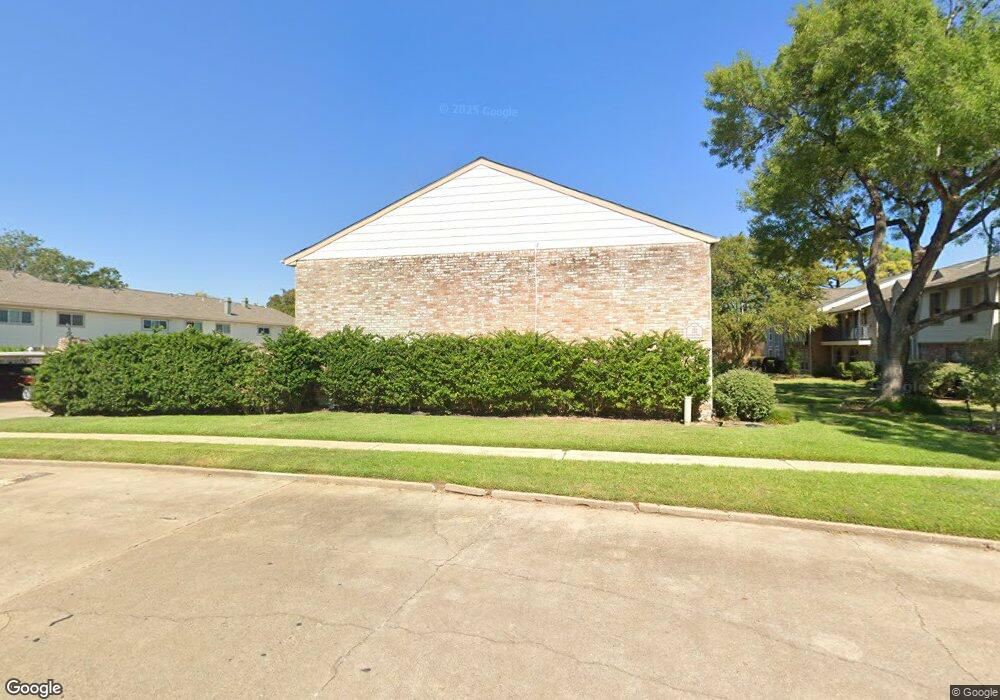 1324 Country Place Dr, Houston, TX 77079 - photo 1