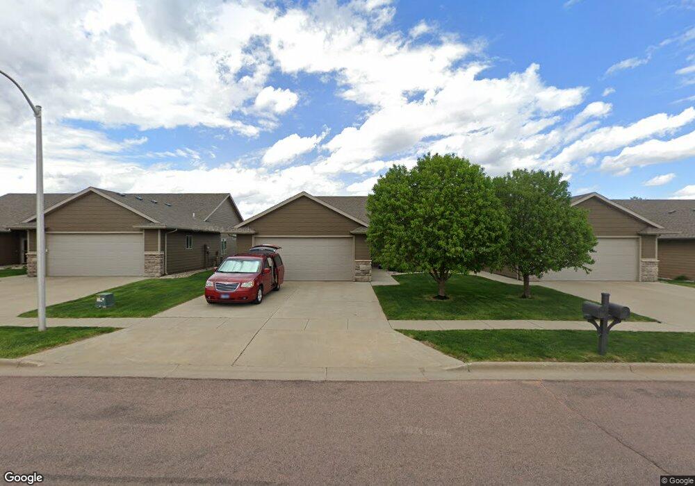3504 E Woodsedge Ave, Sioux Falls, SD 57108 - photo 1