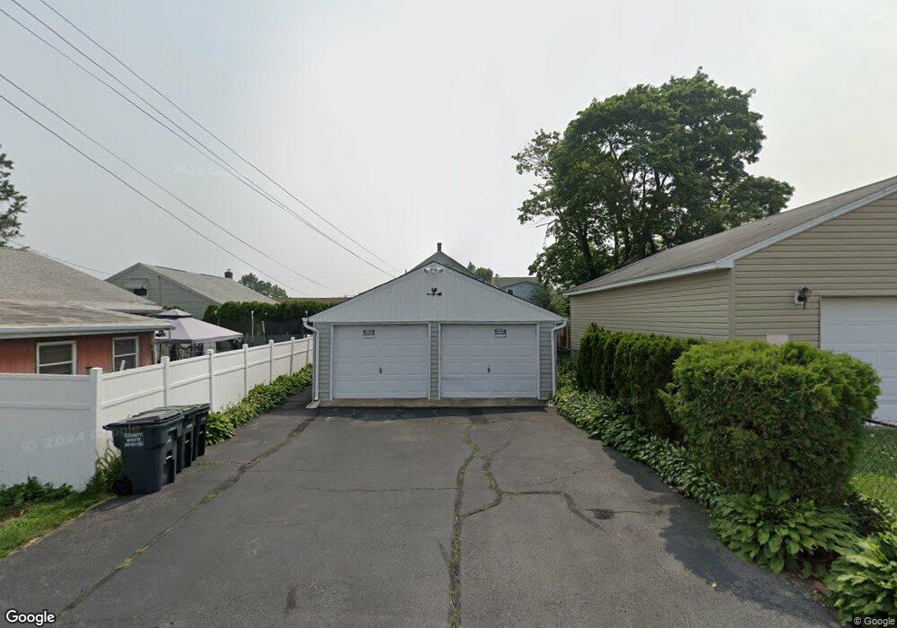 690 Grant St, Hazleton, PA 18201 - photo 1