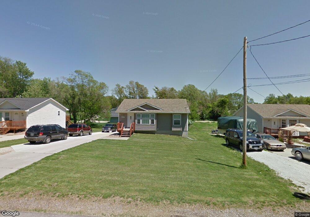 4207 SE 16th St, Des Moines, IA 50320 - photo 1