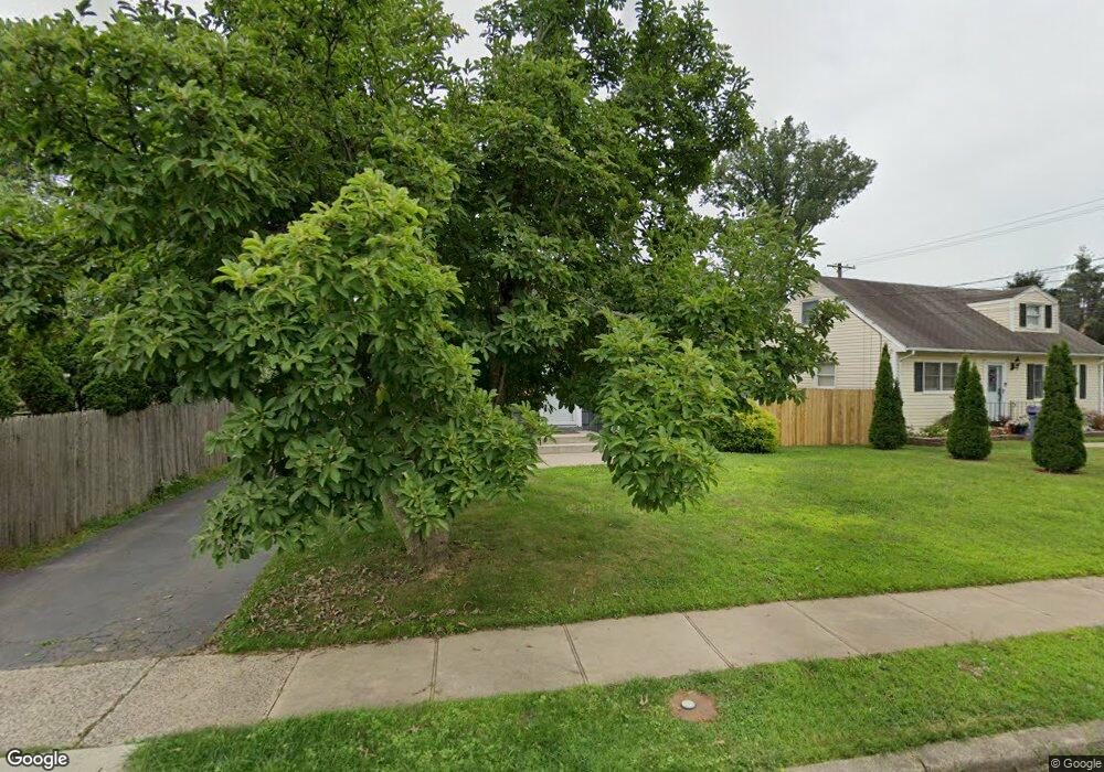 606 Legion Ct, Bound Brook, NJ 08805 - photo 1