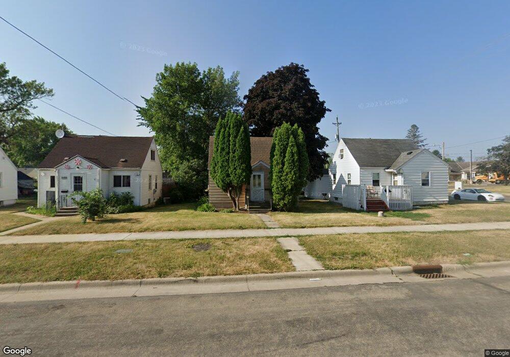 1213 10th Ave SW, Austin, MN 55912 - photo 1