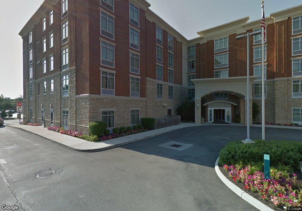 1570 W Lane Ave, Columbus, OH 43221 - photo 1