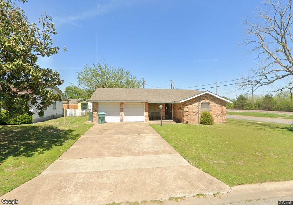 1719 E Ann Ave, Sherman, TX 75090 - photo 1