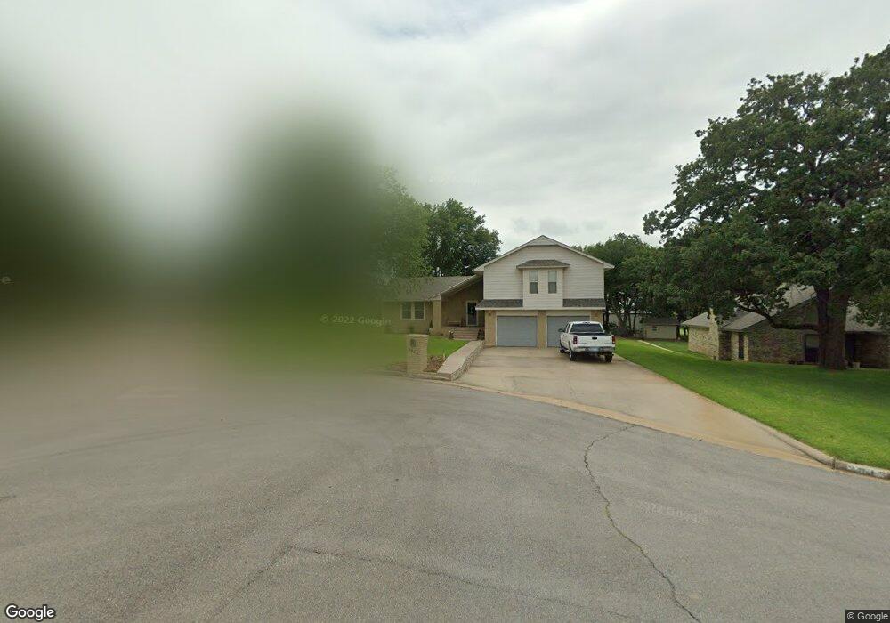 2812 Ridgeway St, Ardmore, OK 73401 - photo 1