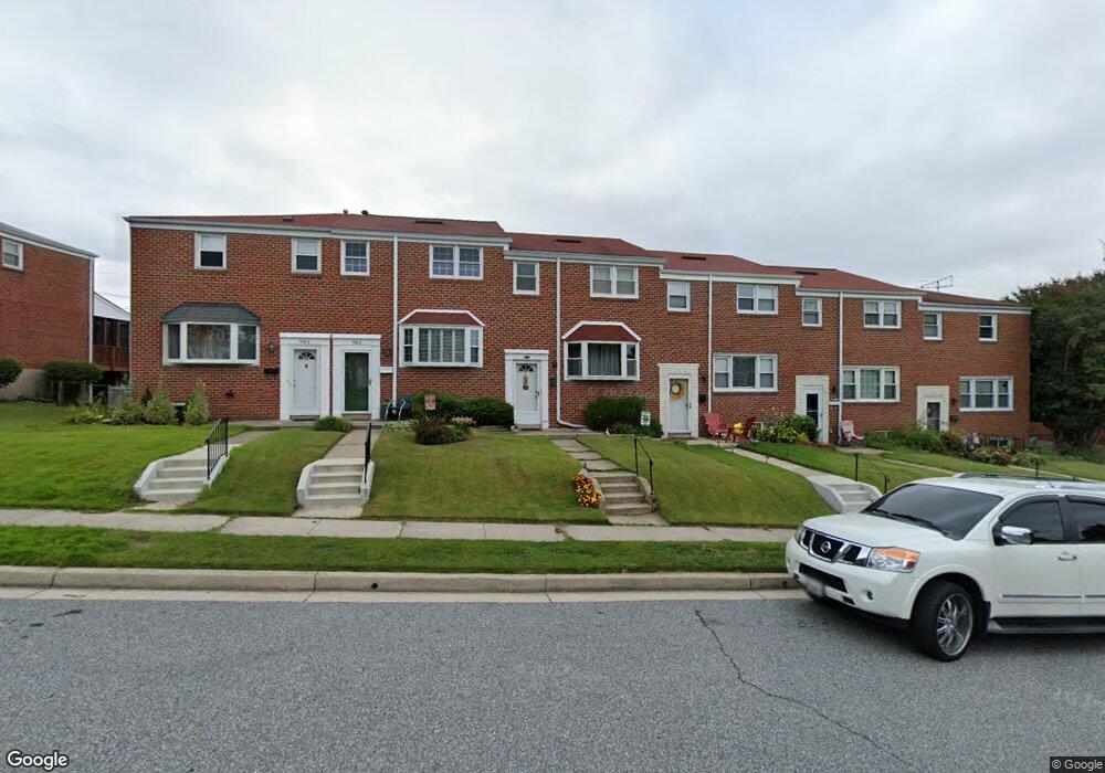 984 Circle Dr, Halethorpe, MD 21227 - photo 1