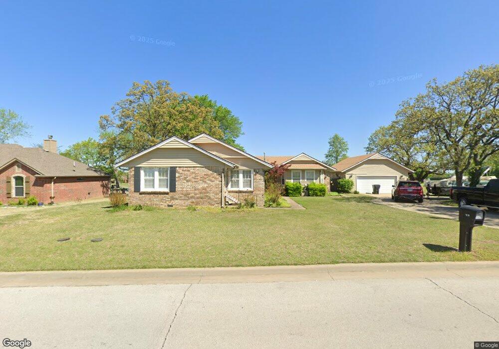 1615 E Thompson Ave, Sapulpa, OK 74066 - photo 1