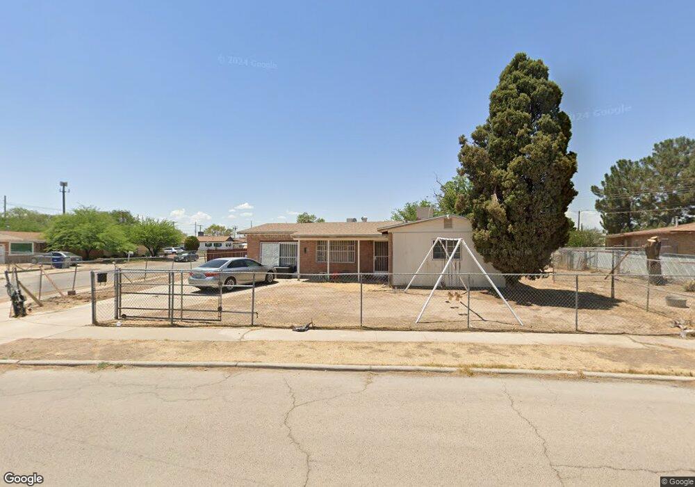 301 Walsh Ln, El Paso, TX 79915 - photo 1