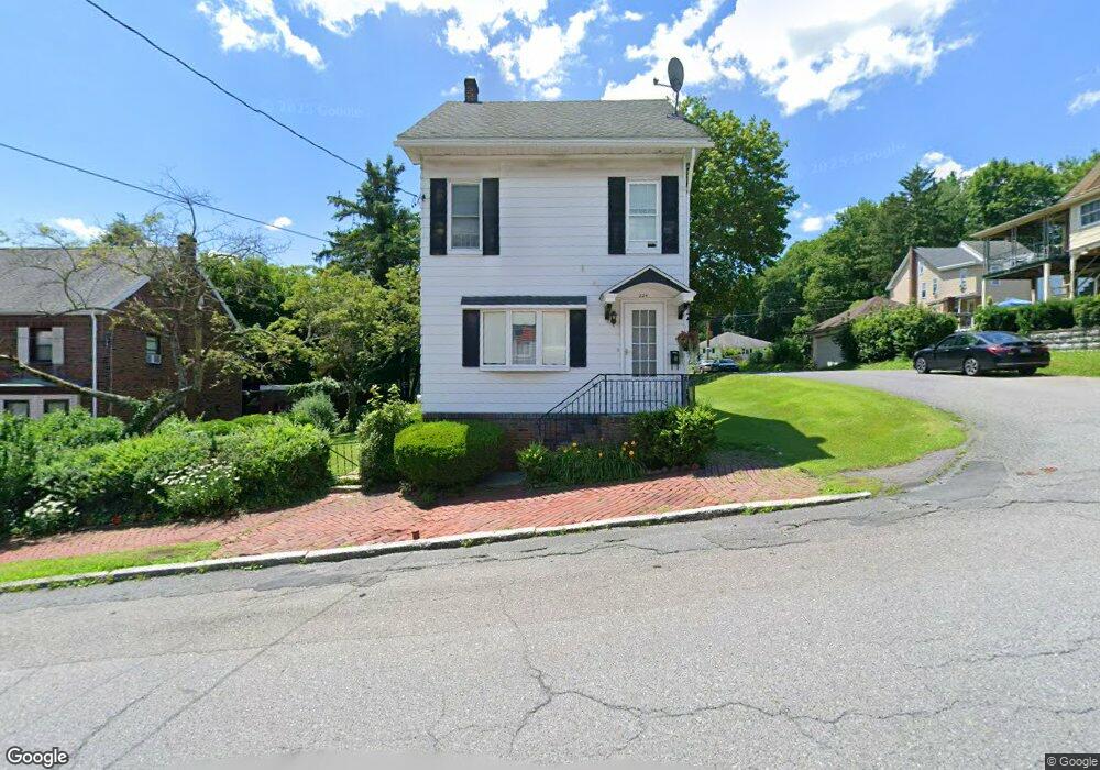 224 N Lehigh St, Tamaqua, PA 18252 - photo 1