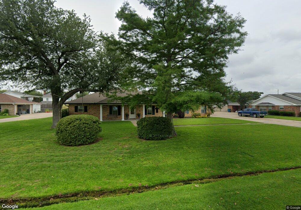 1810 Deepwoods Dr, Lake Charles, LA 70605 - photo 1