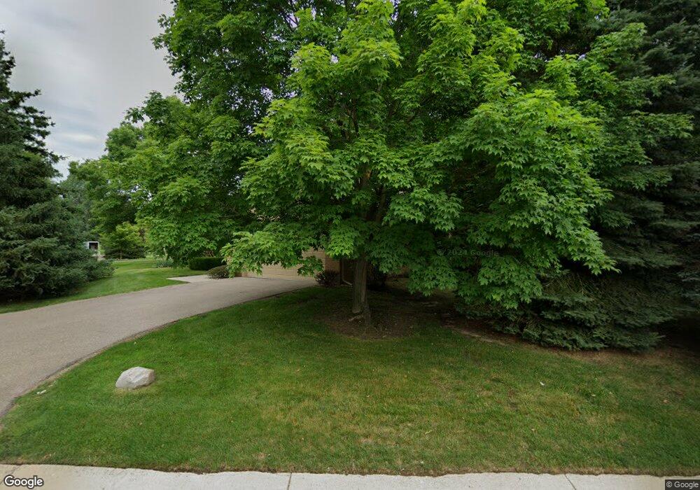 5023 Pheasant Cove, West Bloomfield, MI 48323 - photo 1