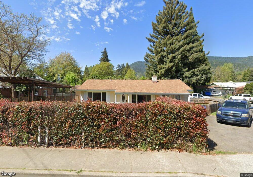 433 Pine St, Rogue River, OR 97537 - photo 1