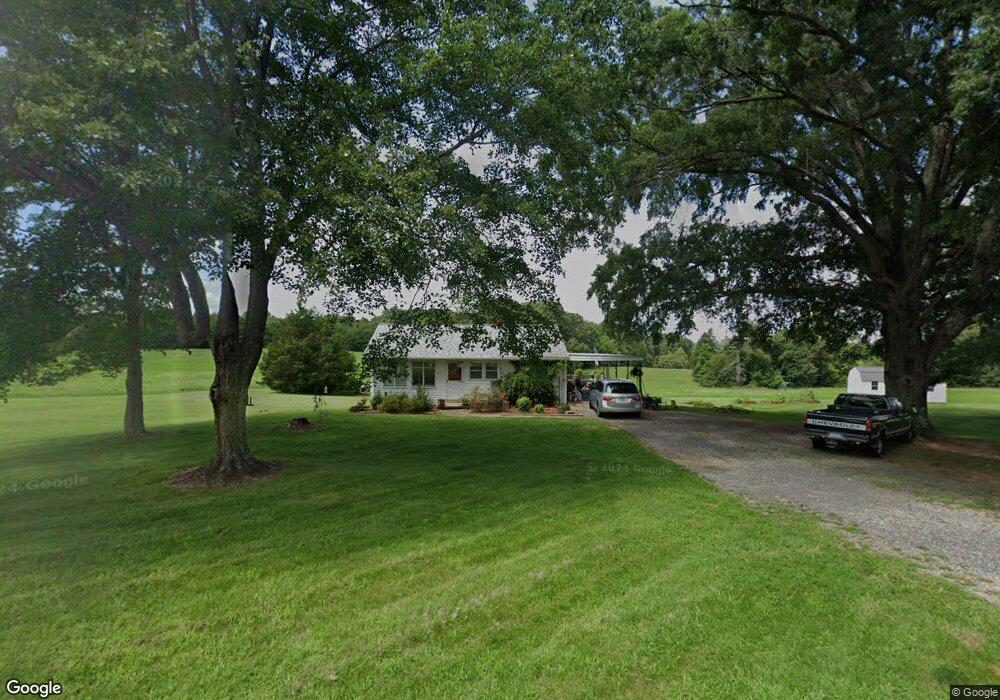 621 Robertson Ridge Rd, Axton, VA 24054 - photo 1