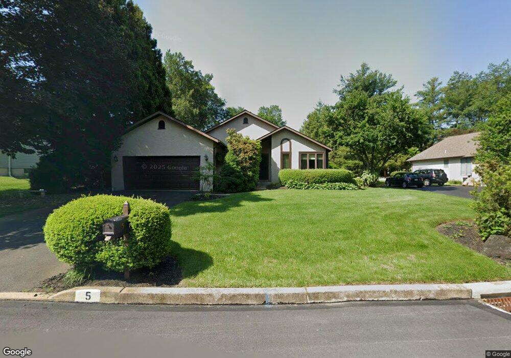 5 Sugar Maple Ln, Horsham, PA 19044 - photo 1