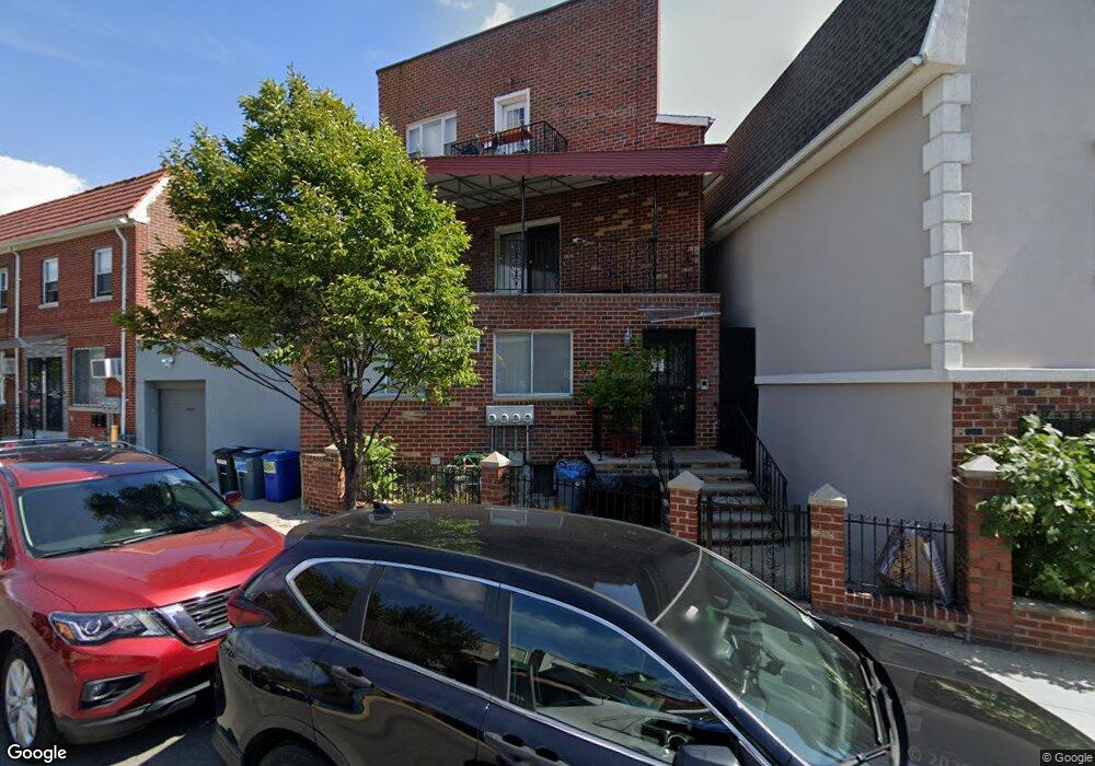 4125 Newtown Rd, Astoria, NY 11103 - photo 1