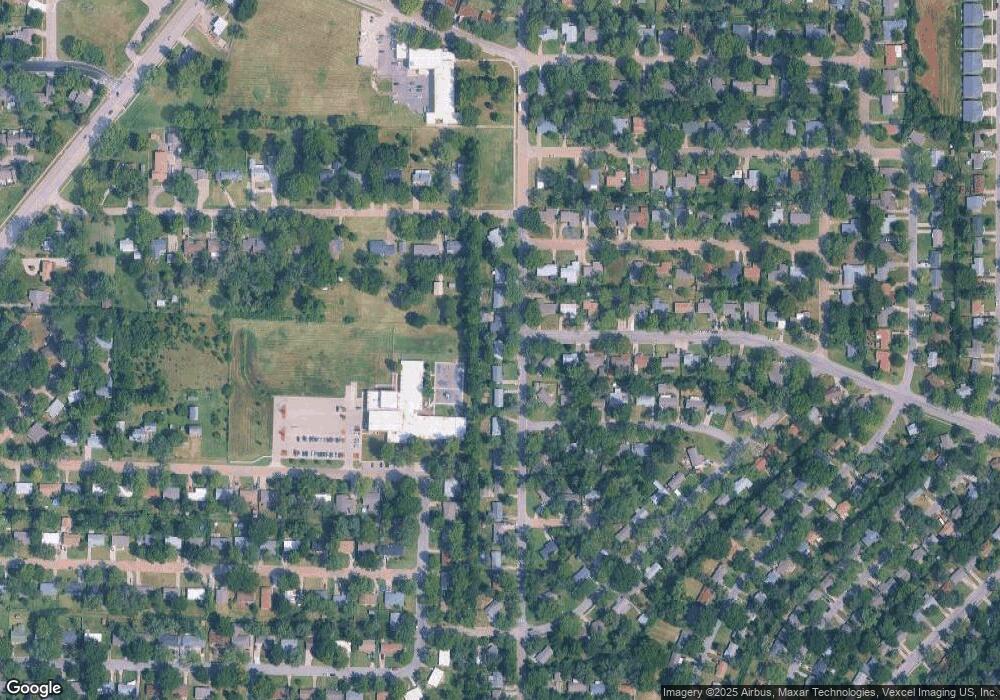 3403 SW Westview Ave, Topeka, KS 66611 - photo 1