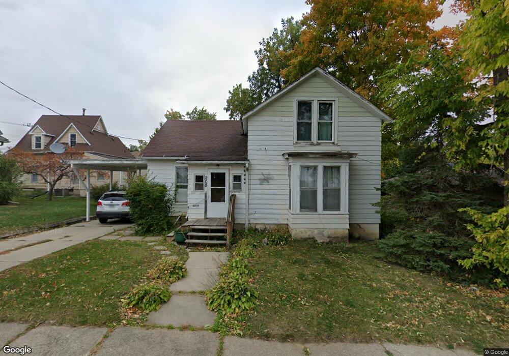 208 W 9th St S, Newton, IA 50208 - photo 1