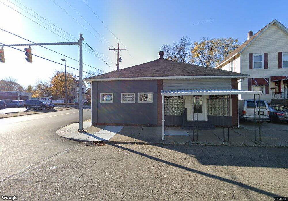 1037 Bedford Ave SW, Canton, OH 44710 - photo 1