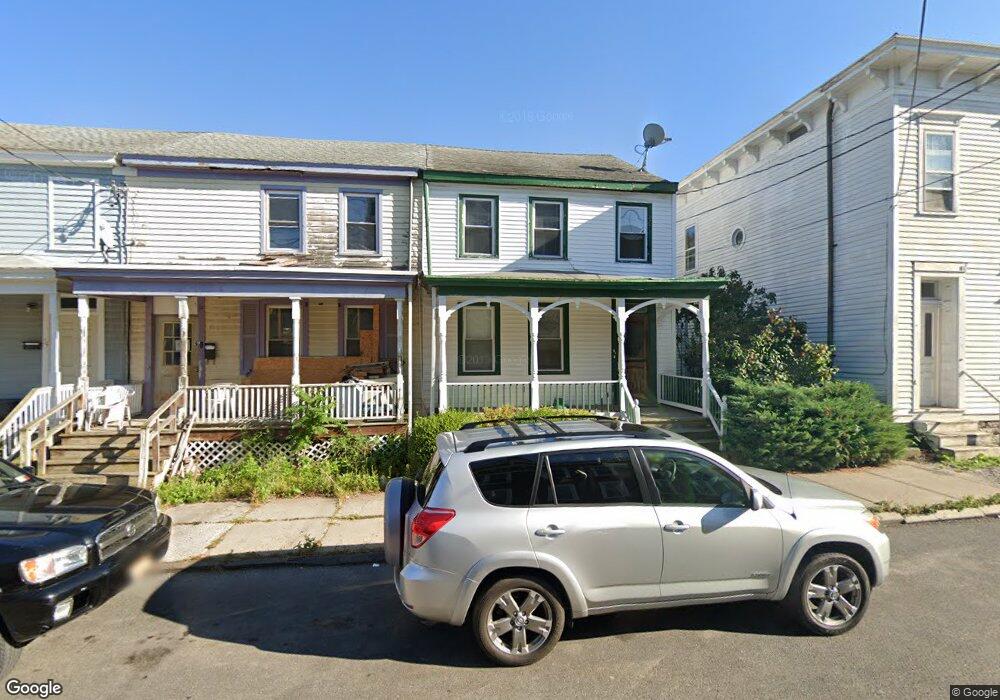 30 N 5th St unit 2, Hudson, NY 12534 - photo 1