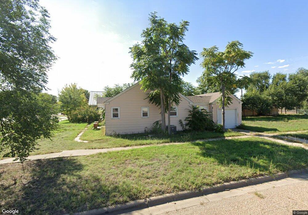 502 Binkley Ave, Dumas, TX 79029 - photo 1