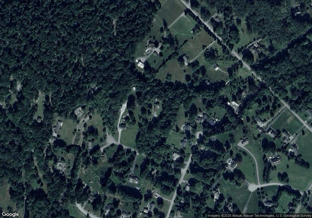 5806 Stonehouse Ct, Frederick, MD 21702 - photo 1