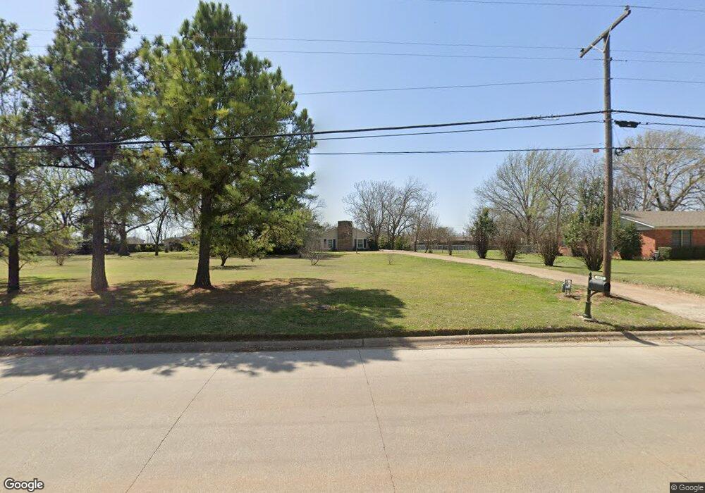 1415 Grand Ave, Cleburne, TX 76033 - photo 1