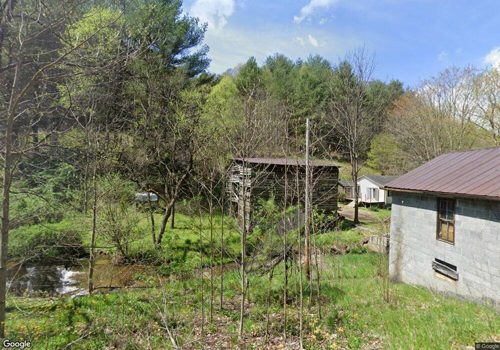 728 Banks Creek Rd, Burnsville, NC 28714 - photo 1