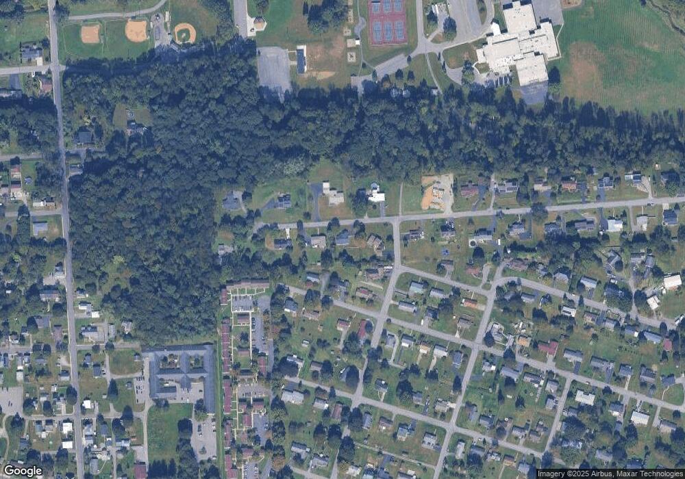 868 Skyview Dr, Milton, PA 17847 - photo 1