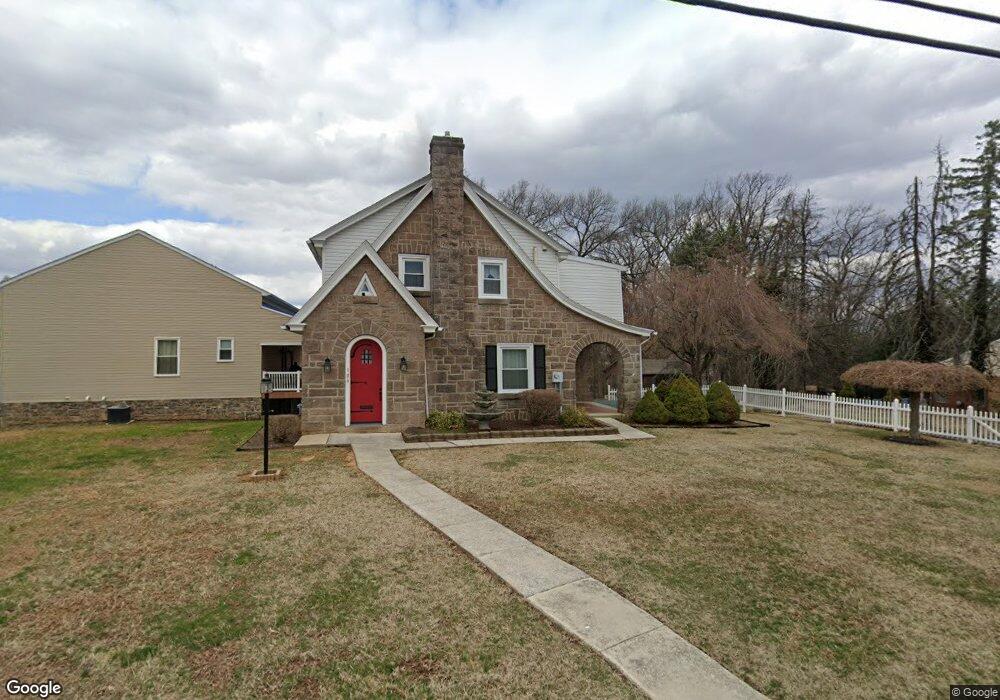 109 W Madison St, Mohnton, PA 19540 - photo 1