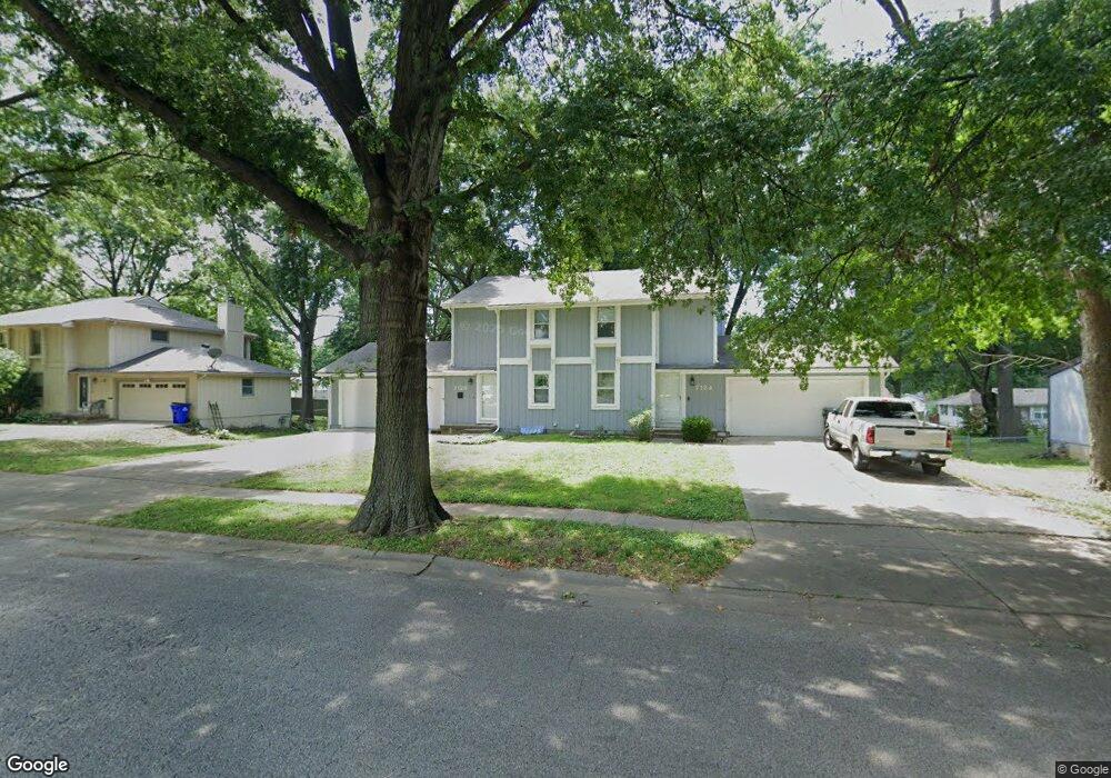 7124 Bond St, Shawnee, KS 66203 - photo 1
