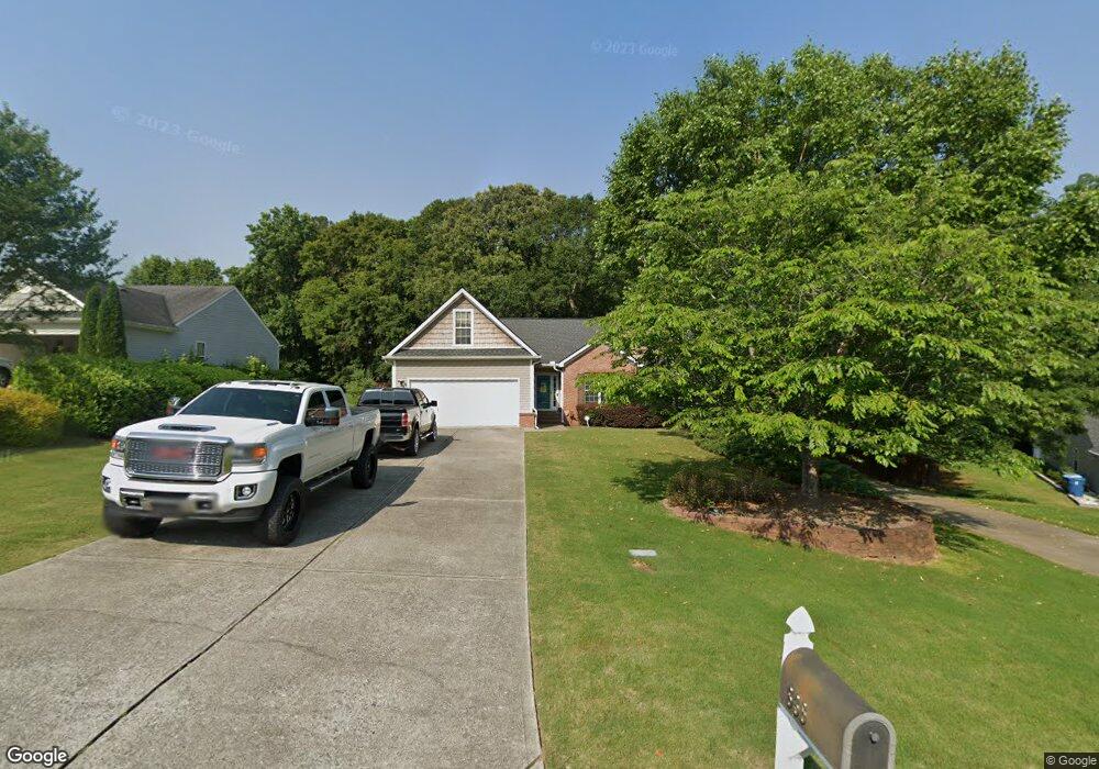 836 Custom Ln, Winder, GA 30680 - photo 1