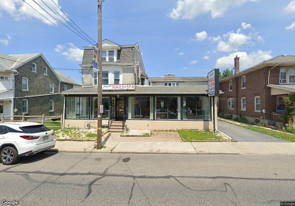 827 Chestnut St, Emmaus, PA 18049 - photo 1