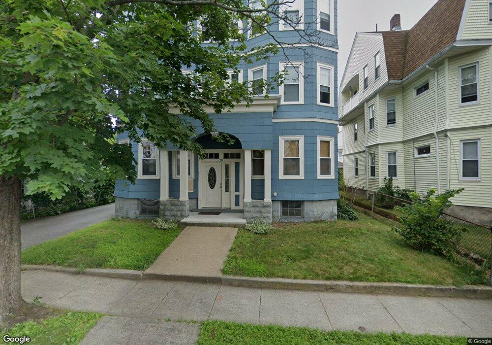 10 Magnolia St unit 2, Arlington, MA 02474 - photo 1