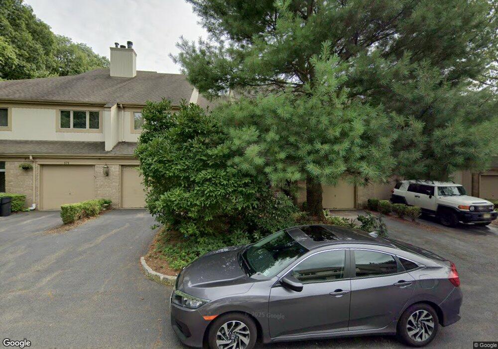 581 Laramie Ln unit 581, Mahwah, NJ 07430 - photo 1