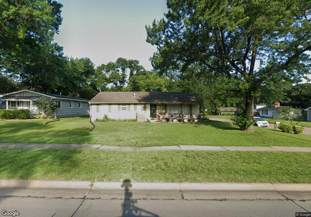 1501 SW 26th St, Topeka, KS 66611 - photo 1