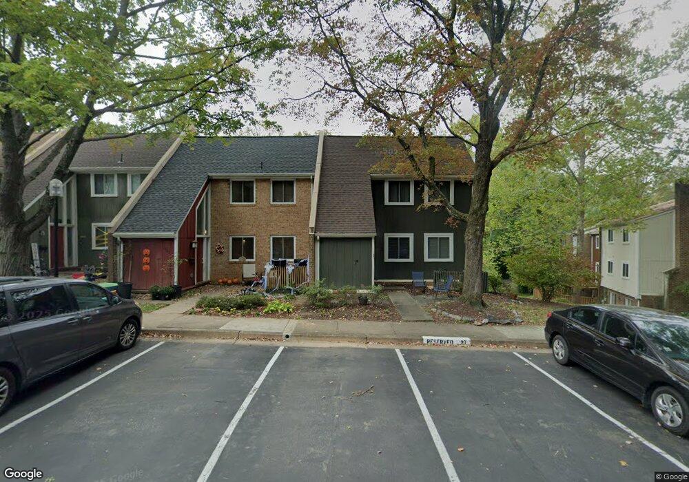 1427 Greenmont Ct, Reston, VA 20190 - photo 1