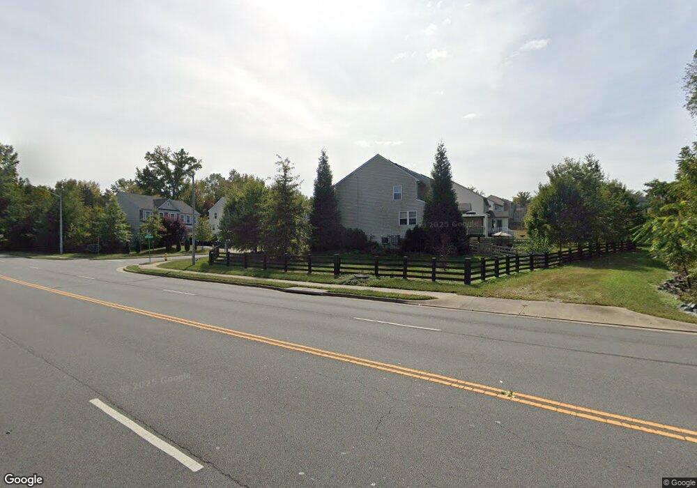 3711 Graham Park Rd, Triangle, VA 22172 - photo 1